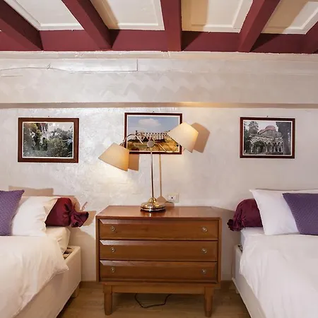 Charme In Santa Croce Apartman